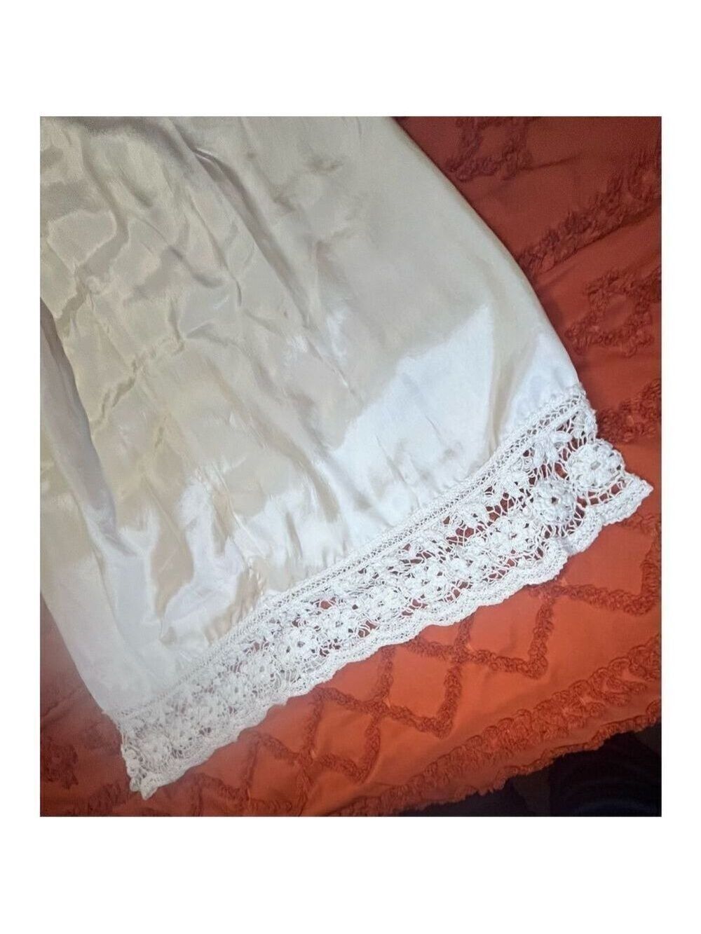 New Frontier Slip. Shiny heavy silky feel. USA. Sz. Large - Picture 4 of 16